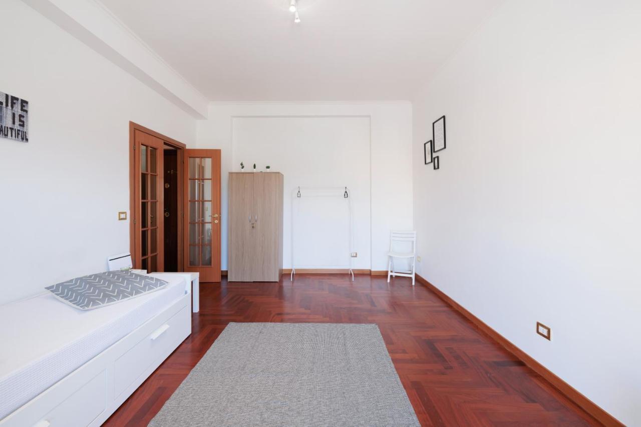 Central House Lido di Ostia Luaran gambar
